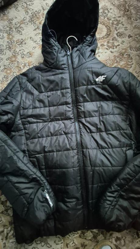 Vetrovka 4fperova zo šport.predajne. 4f, xl