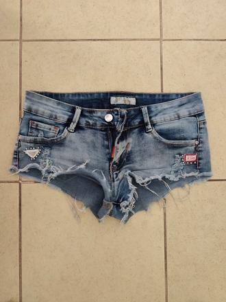 Kratasy, 28