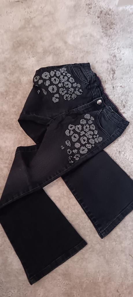 Moderné džínsy s trblietkami, 146