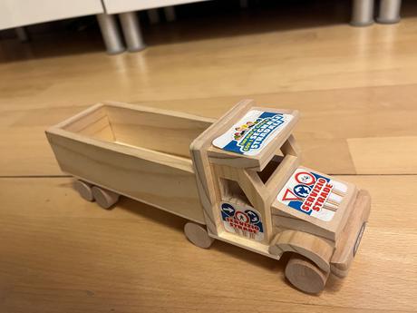 Drevene hracky - konik s vozom, nakladak,