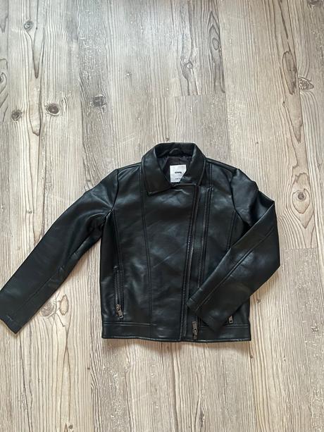 Koženka, sinsay,134