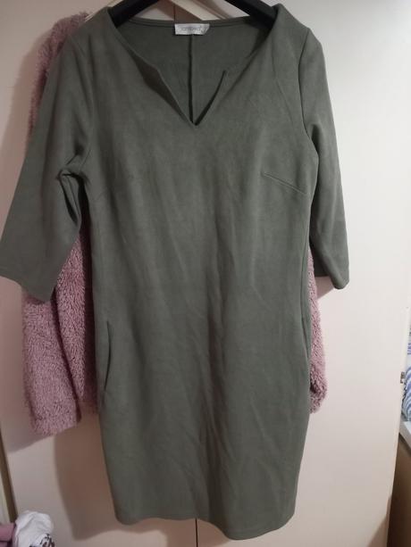 Olivovozelene-khaki semisove saty, s