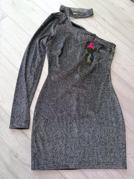 Trblietavé šaty, 38 / m