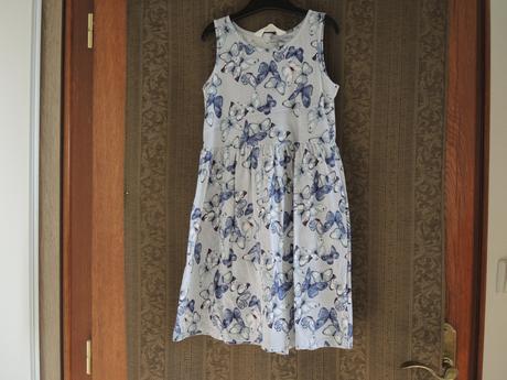 Šaty s motýlikmi, h&m,134
