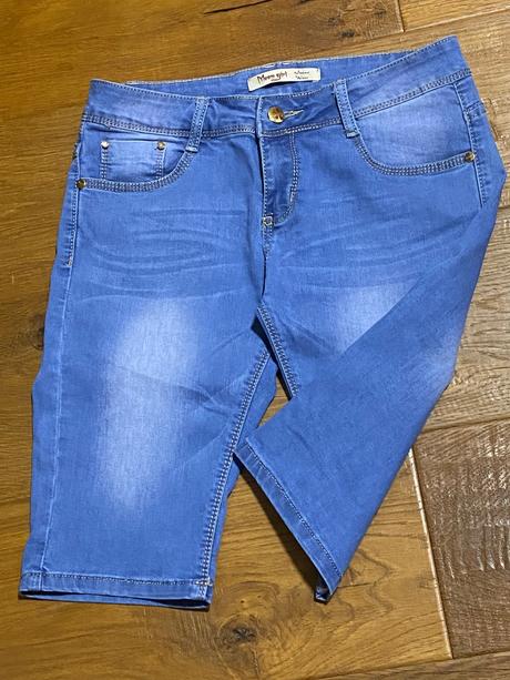 Moon girl - krátke riflové nohavice, m