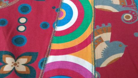 Nádherné šaty top stav, desigual,122