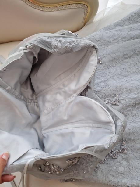 Krasne spoločenské šaty č.36, 36