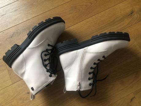 Biele traktorky workery, s.oliver,40