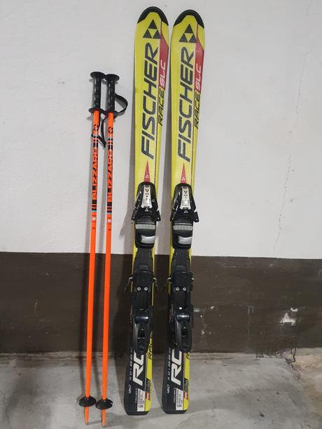 Lyžiarský set pre dievča-10r (lyže+palice+súprava), 152