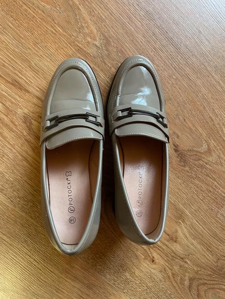 Mokasíny na opätku, 38