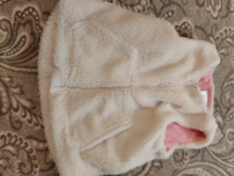 Vestička kožušinka, 98