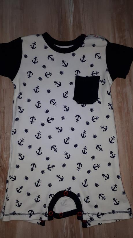 Opaľovačky s kotvičkami zn. nini, 86