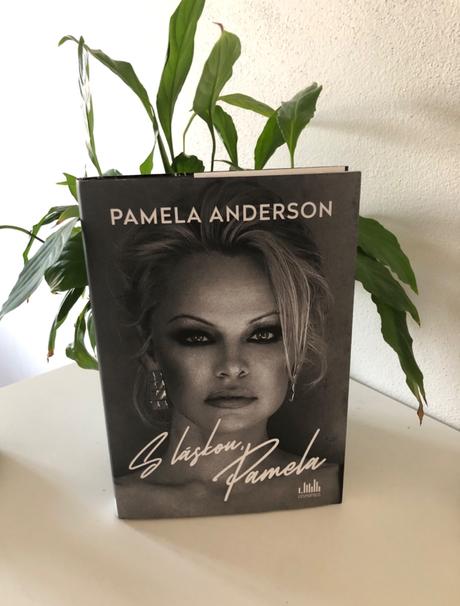 Životopis pamela anderson, s láskou pamela, 