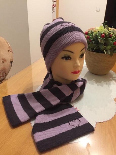 Čiapka zo šálikom., h&m,116