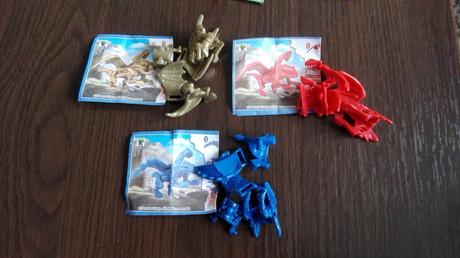 Kinder aj nekidner figúrky, 