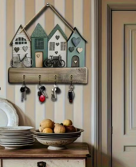 Drevená kľúčenka so 4 kovovými háčikmi, 