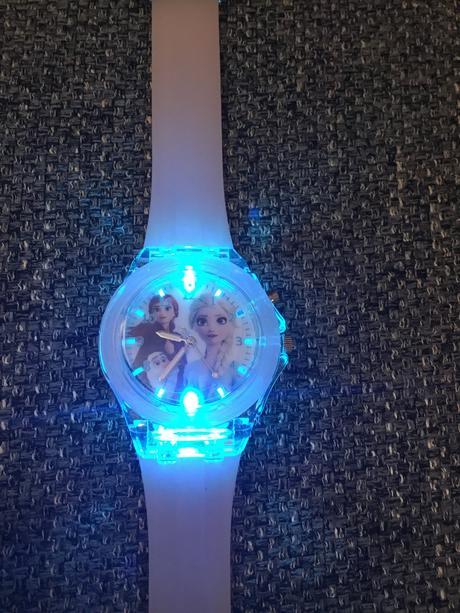 Nové svietiace hodinky elsa frozen, 