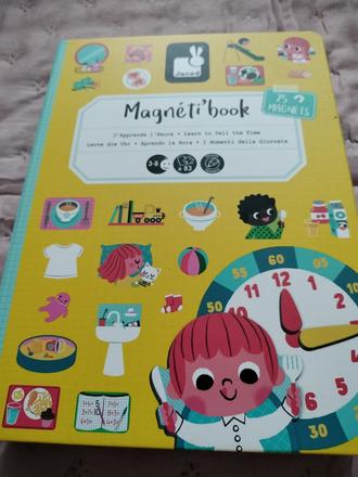 Magnetic book, 