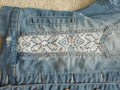 Štýlová riflová bunda s čipkou nová, m