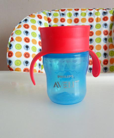 Pohárik avent s úchytkami sa samostatné učenie, 