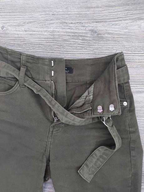 Zelené rifle s vysokým pásom, bershka,36