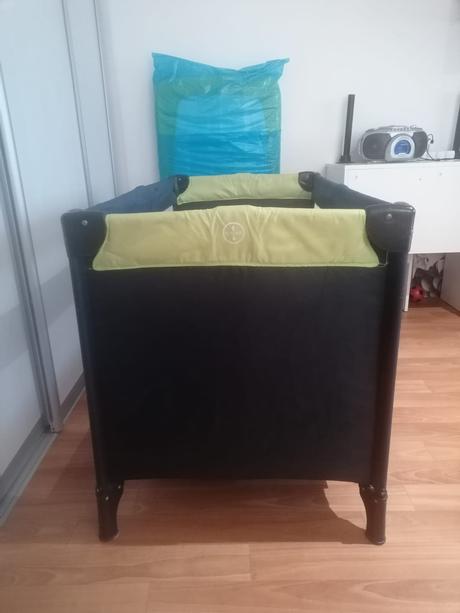 Cestovná postieľka, 