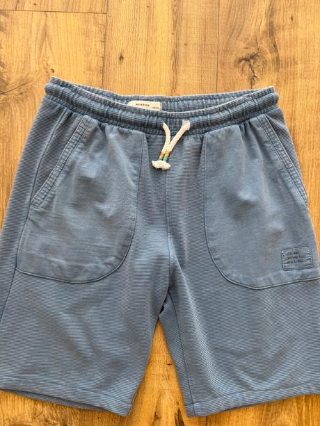 Kraťasy, reserved,164