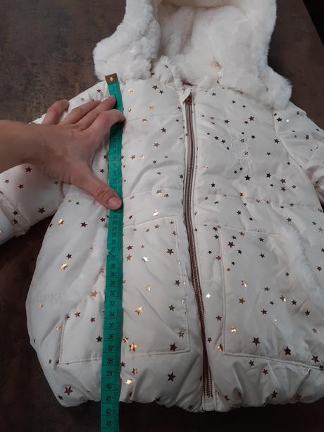Biela bundicka s kozusinkou a hviezdickami, c&a,98
