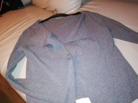 Elegantný svetrik, 42