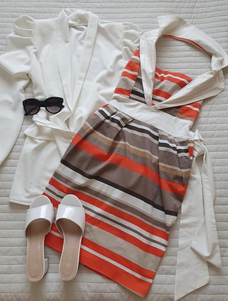 Krásne zaujimavé šaty, 38