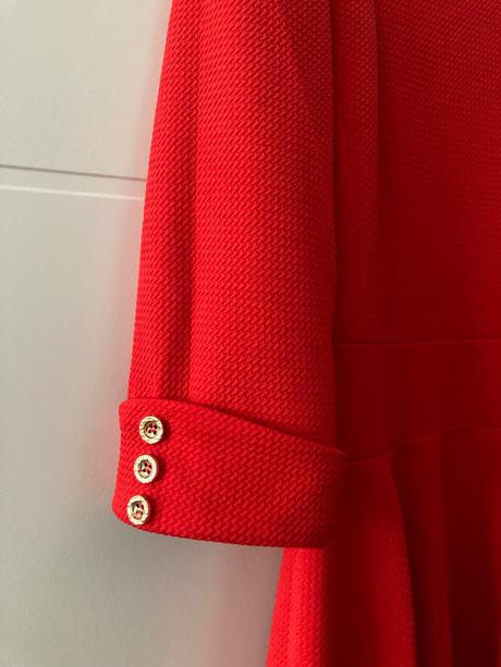 Červené šaty - dievčenské, dámske, s