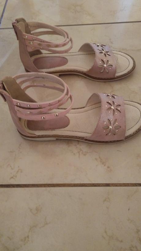 Ružové sandálky, 34