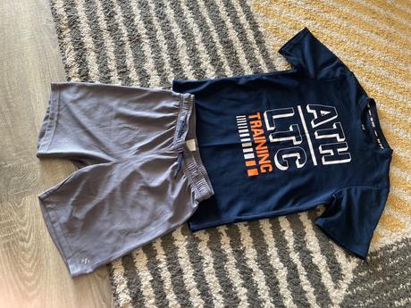 Dres h&m sport 122/128, 122