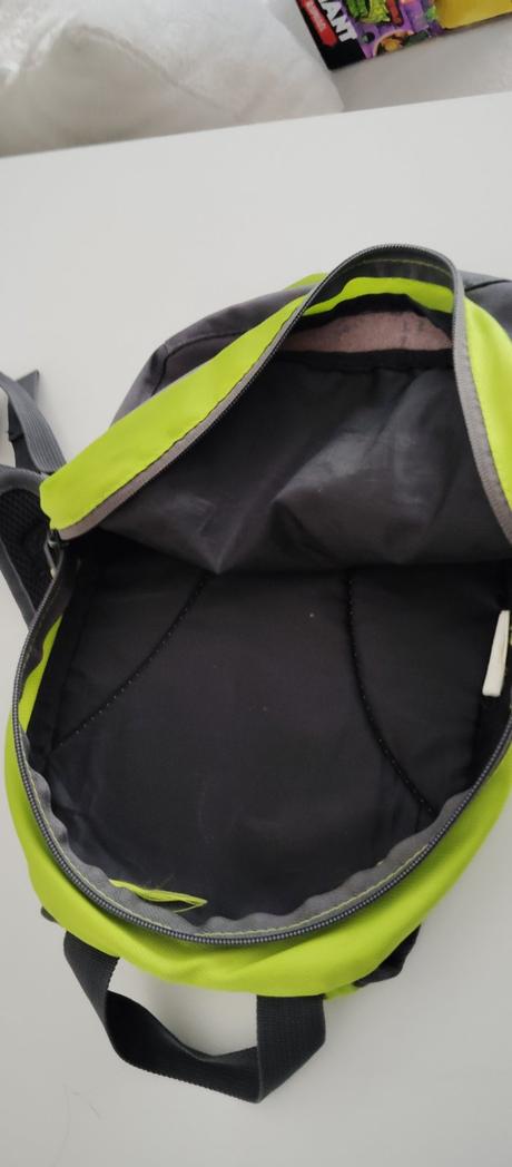 Ruksak do škôlky s prackou cez prsia, 