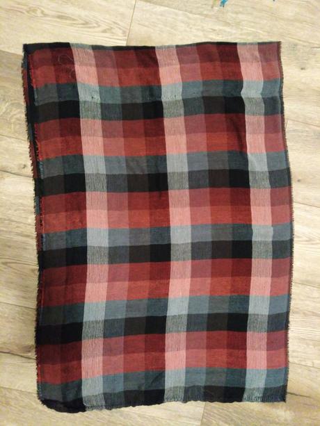 Jednoduchý károvaný šál /tunel, 