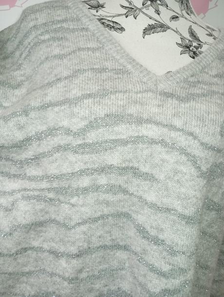 Elastický sveter 44-48, 46