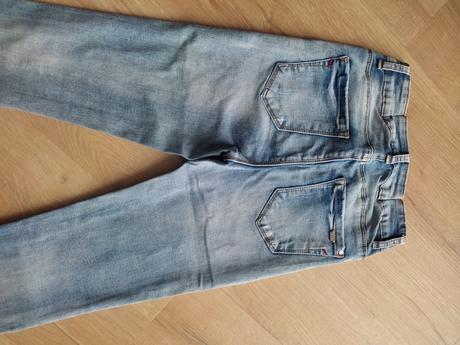 Úzke rifle denim, 26