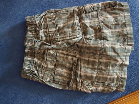 5 x krátke nohavice na leto,viac druhov,cena 4 eur, h&m,110