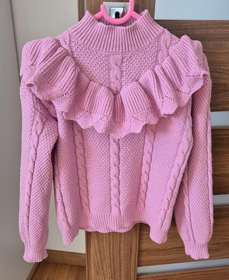 Dievčenský sveter, gate,134