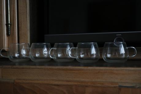 Sklené poháre,misky,