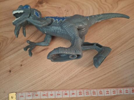 Velociraptor blue jurský svet,