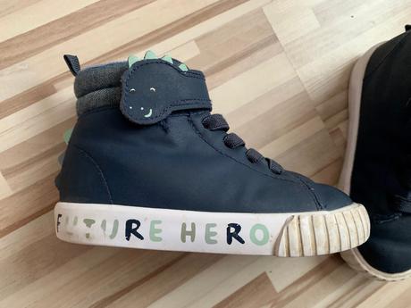 Vyteplene dino topanocky zn. h&m - vel. 23, h&m,23