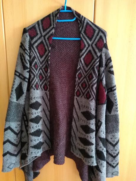 Predĺžený sveter,