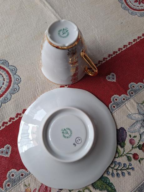 Porcelánové šálky, 