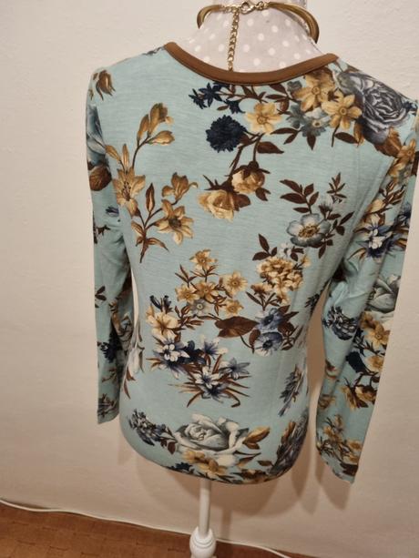 Upletovy twinset 38, 38