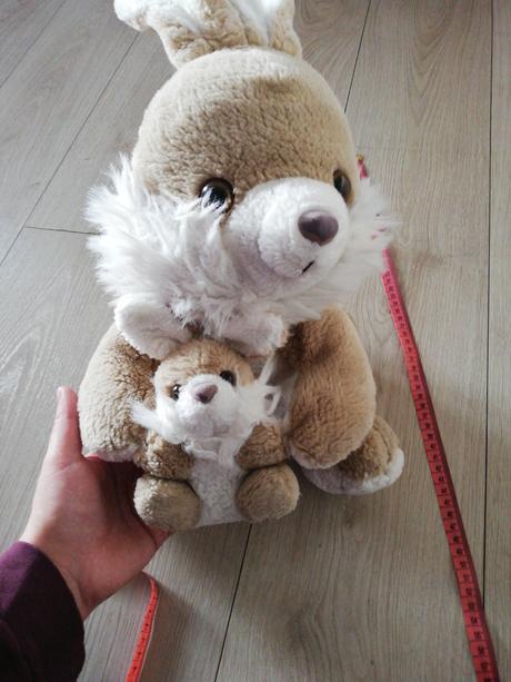 Zajacica s malým zajkom, 