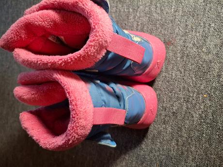 Topanky na zimu, adidas,31