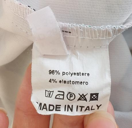 Diamantové šaty, s