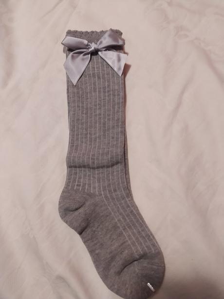 Podkolienky s mašličkou, 26