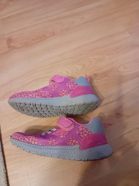 Dievcenske tenisky značky ddstep, d.d.step,30